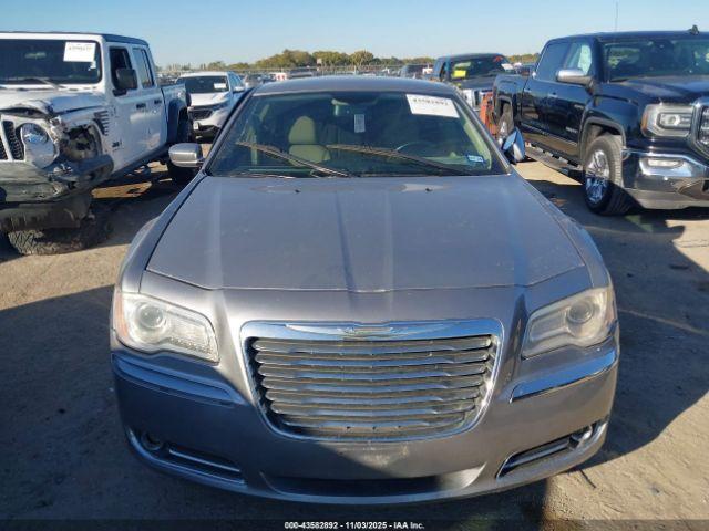 Chrysler 300 Motown Image 15