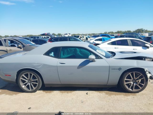 Dodge Challenger Image 5