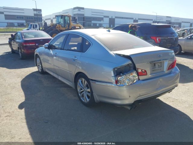 INFINITI M45 Image 2