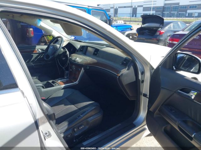 INFINITI M45 Image 12