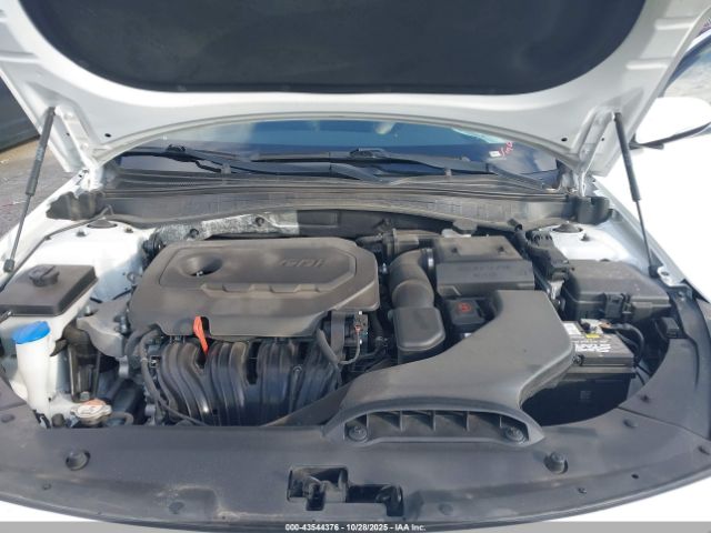 Kia Optima Lx Image 5