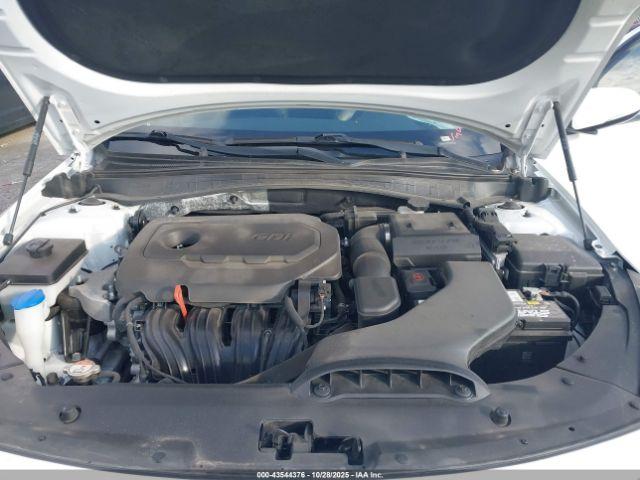 Kia Optima Lx Image 5