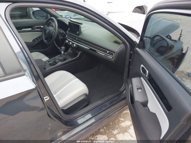 Honda Civic Image 13