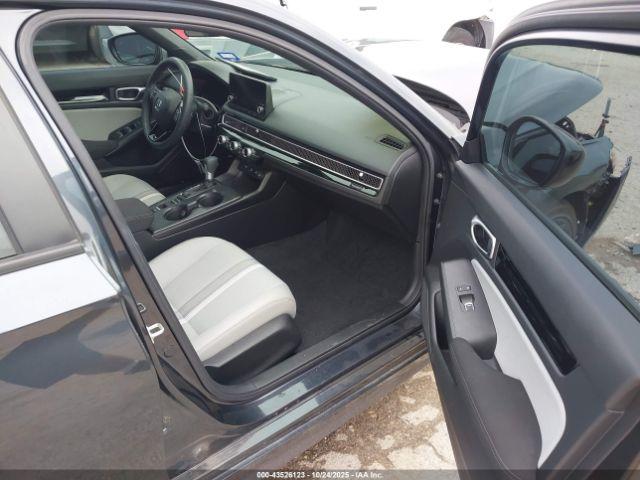 Honda Civic Image 13