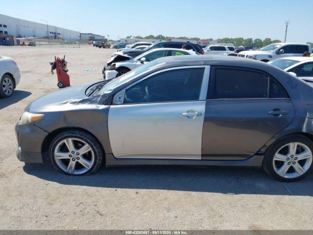 Toyota Corolla S Image 14