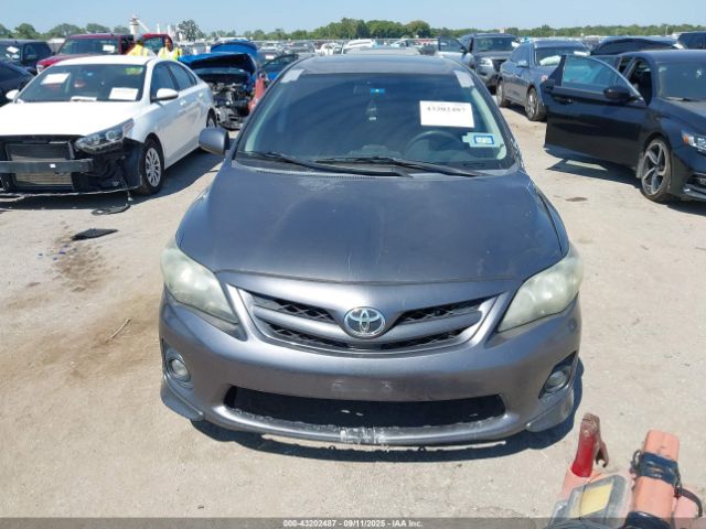 Toyota Corolla S Image 8