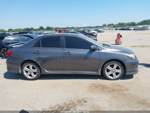 Toyota Corolla S Image 10