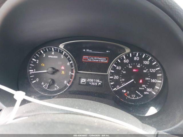 Nissan Altima 2.5 Sv Image 14