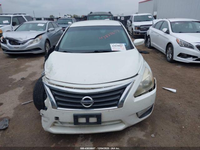 Nissan Altima 2.5 Sv Image 2