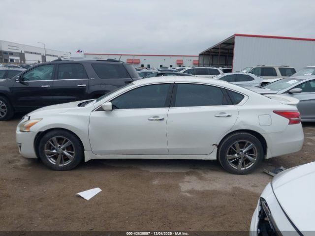 Nissan Altima 2.5 Sv Image 6