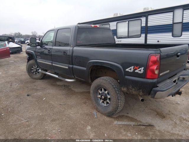 Chevrolet Silverado 2500 Lt Image 3