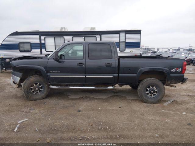Chevrolet Silverado 2500 Lt Image 13