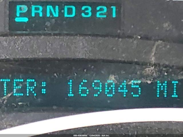 Chevrolet Silverado 2500 Lt Image 16