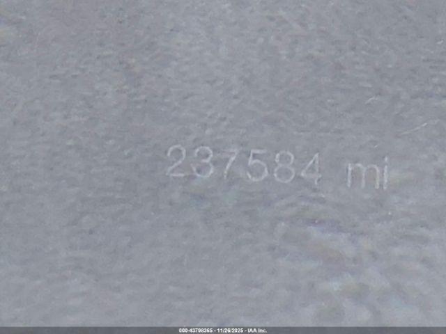 Ford Explorer Xlt Image 13