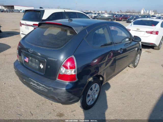 Hyundai ACCENT Gs Image 2