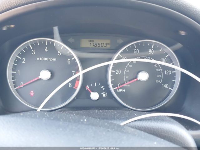 Hyundai ACCENT Gs Image 4