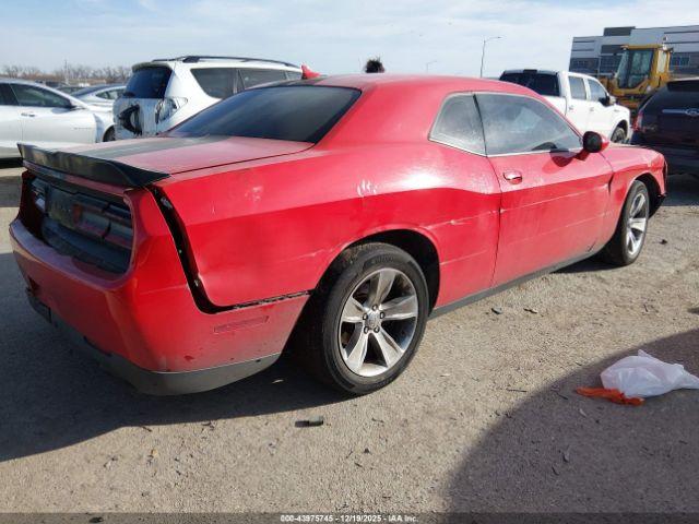 Dodge Challenger Sxt Image 2