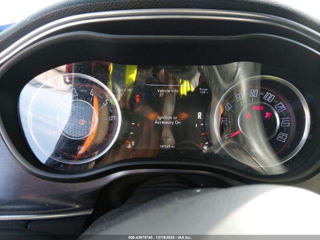 Dodge Challenger Sxt Image 7