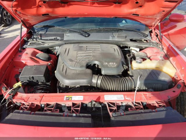 Dodge Challenger Sxt Image 6