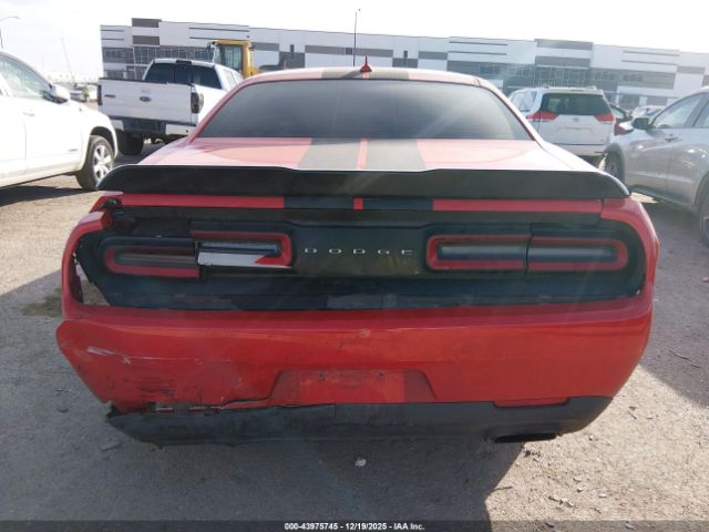 Dodge Challenger Sxt Image 13