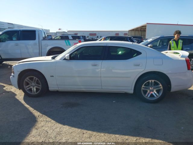 Dodge Charger Sxt Image 2