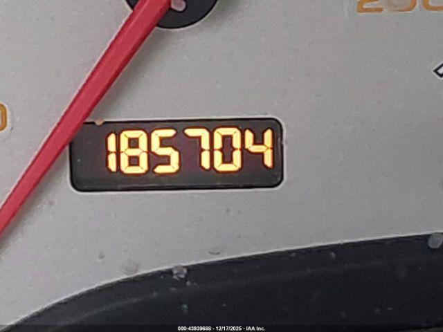 Saturn L300 3 Image 11