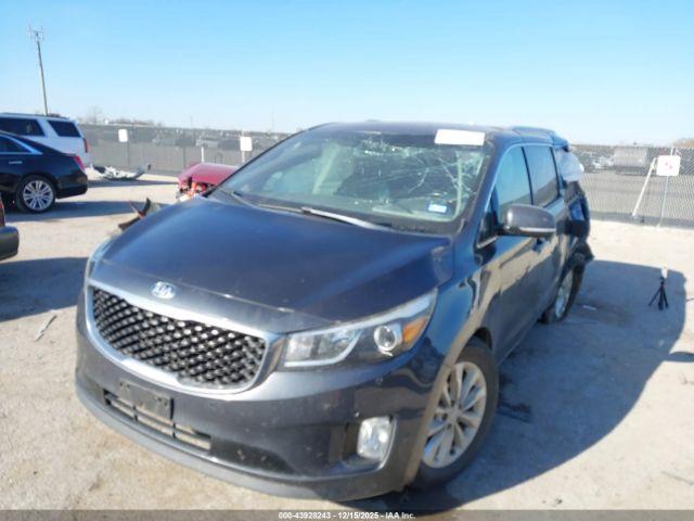 Kia Sedona Ex Image 2