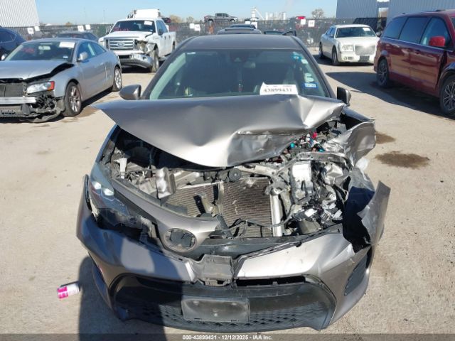 Toyota Corolla Se Image 12