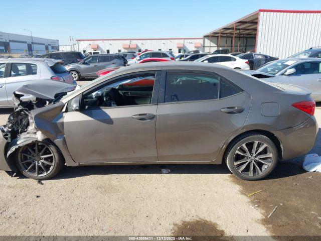 Toyota Corolla Se Image 13