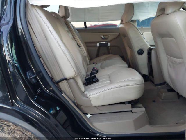 Volvo XC90 Image 12