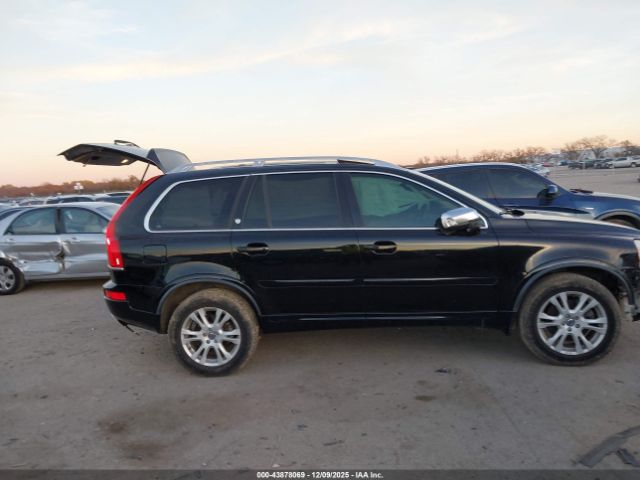 Volvo XC90 Image 2