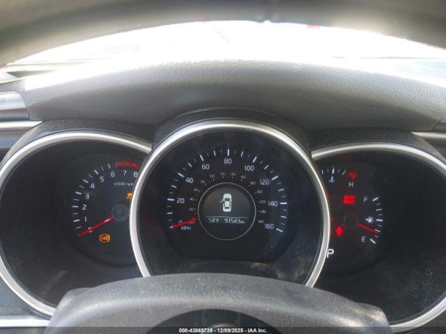 Kia Optima Lx Image 5