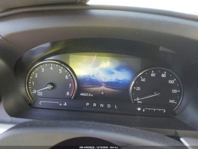 Ford Explorer Xlt Image 10