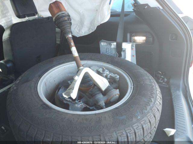 Ford Explorer Xlt Image 6