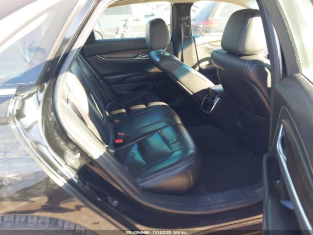 Cadillac XTS Luxury Image 7