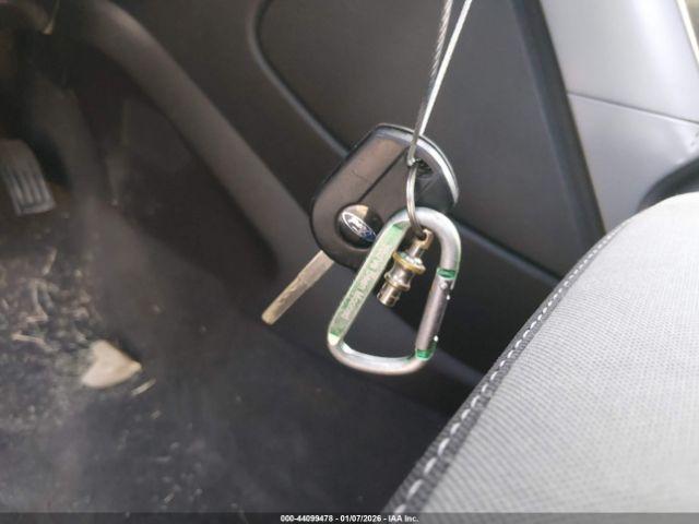 Ford Escape Se Image 6