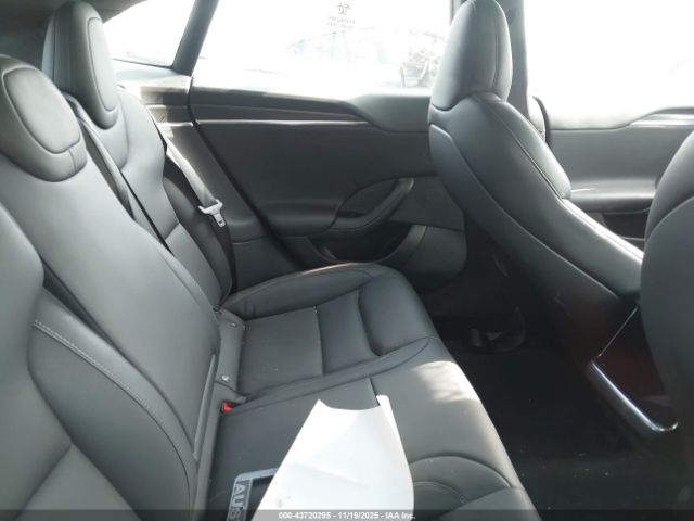 Tesla Model S Plaid Tri Motor All-wheel Drive Image 4