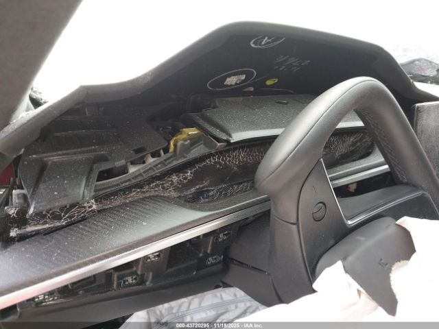 Tesla Model S Plaid Tri Motor All-wheel Drive Image 15