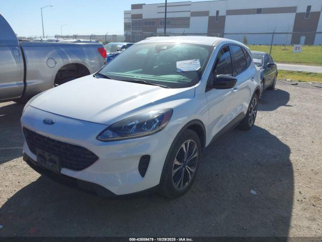 Ford Escape Se Image 2