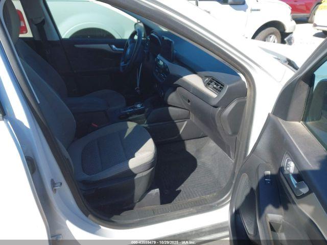 Ford Escape Se Image 10