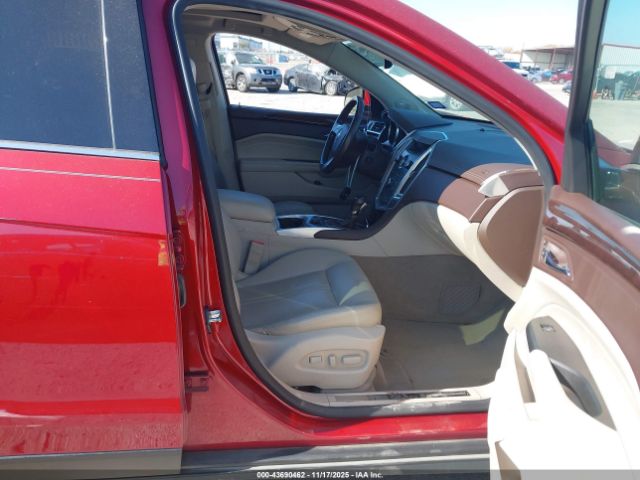 Cadillac SRX Luxury Collection Image 3