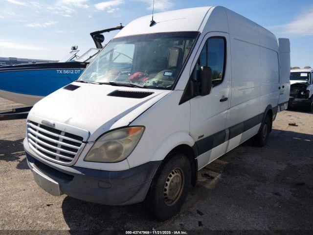 Freightliner Sprinter 2500 Image 4