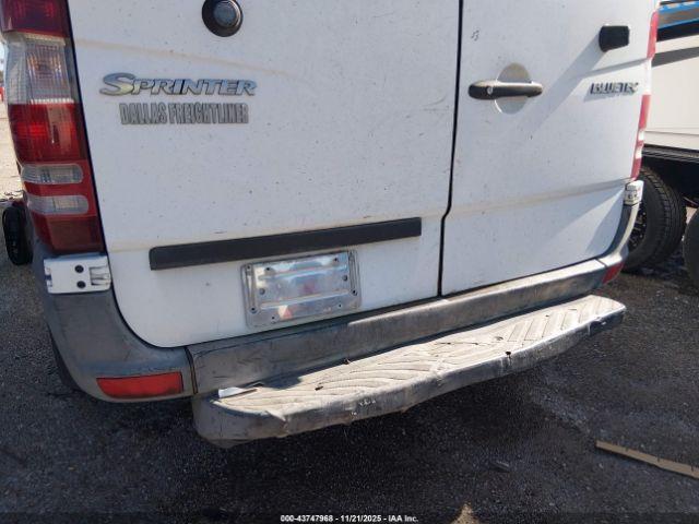 Freightliner Sprinter 2500 Image 8