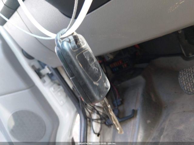 Freightliner Sprinter 2500 Image 10