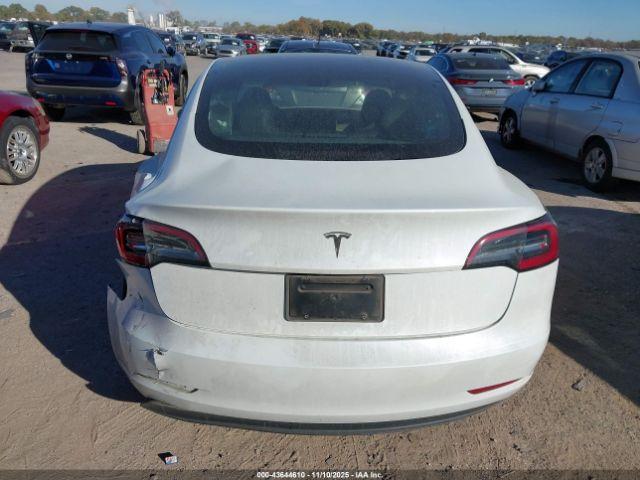 Tesla Model 3 Rear-wheel Drive Image 14