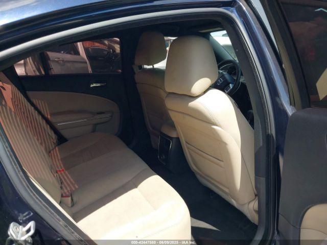 Dodge Charger Se Image 7