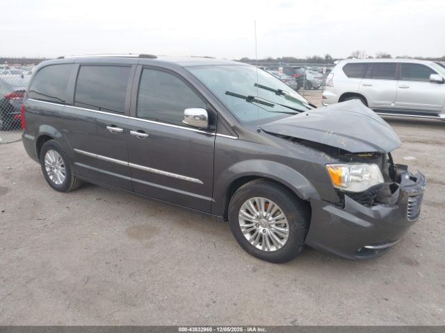 Chrysler Town & Country Limited Image 1
