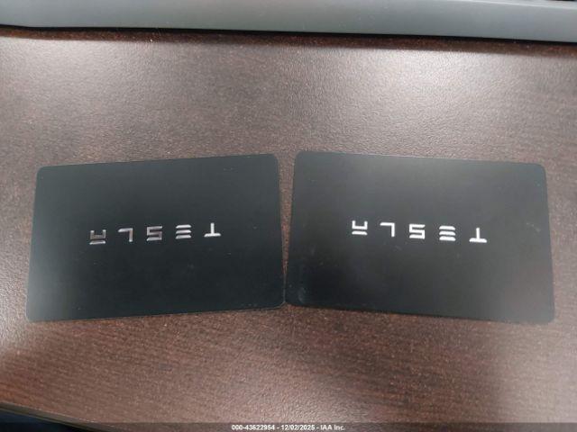 Tesla Model Y Long Range Dual Motor All-wheel Drive Image 12